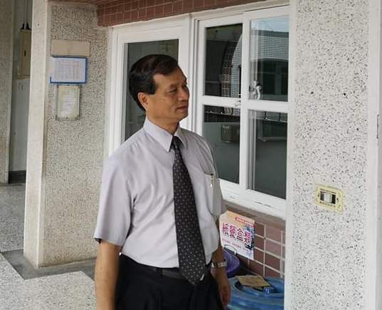 國立嘉義高中校長劉永堂為英文考題引發爭議道歉。 圖：翻攝嘉義高中臉書。