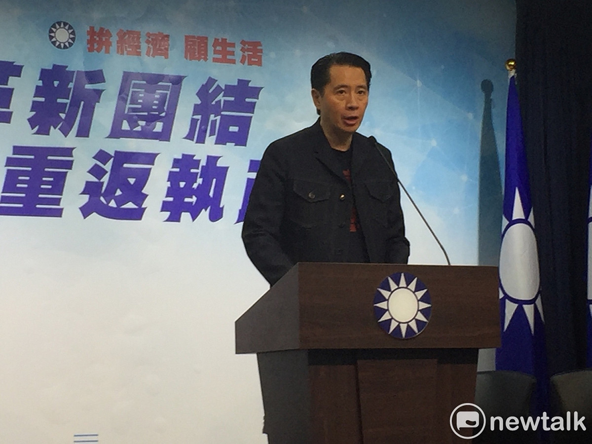 國民黨發言人兼義務副主委歐陽龍下午轉述中常會內容。 圖：趙婉淳／攝