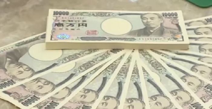 日本去年因「特殊詐欺」遭詐騙金額約356億8000萬日圓，相當於平均每天有近1億日圓（約新台幣2800萬元）的詐騙損失。 圖：翻攝Youtube