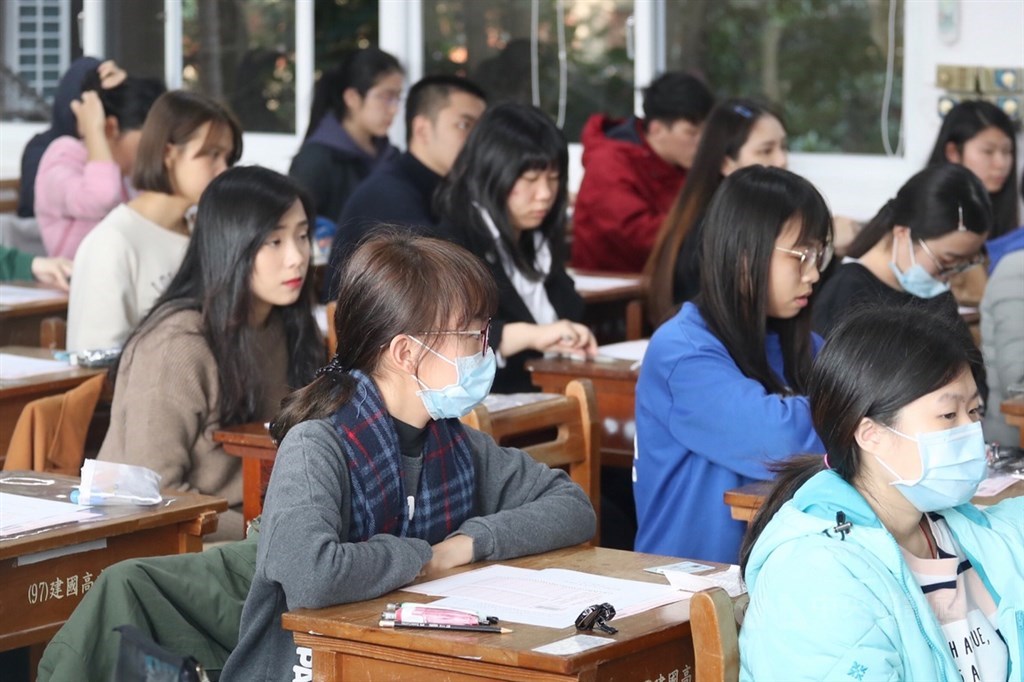 108學年學科能力測驗成績25日上午9時起提供網路和語音查詢。 （中央社檔案照片）