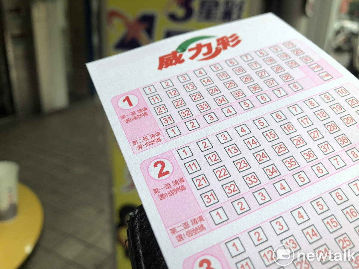 威力彩連11槓！今晚頭獎上看5.2億元。 圖：張嘉哲/攝