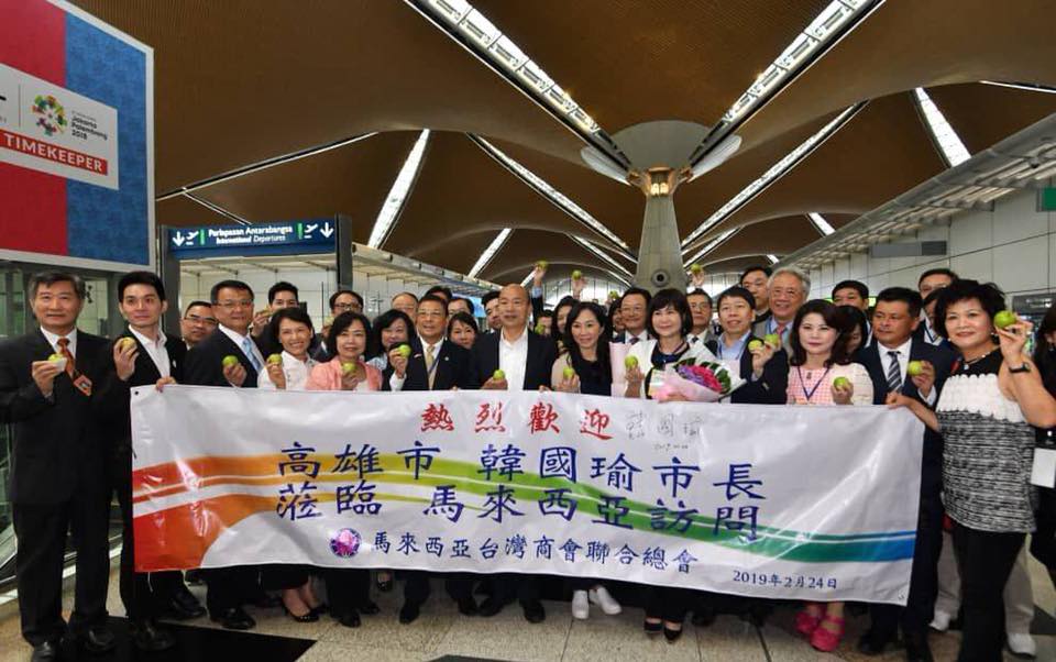 針對台北市議會游淑慧議員質疑外交部未協助安排高雄市長韓國瑜拜會星馬當地政要，外交部表示完全背離事實。 圖：翻攝韓國瑜臉書