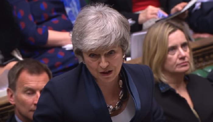 英國首相梅伊26日向國會報告脫歐協商進度，並公布之後的表決計畫。 圖：翻攝Youtube