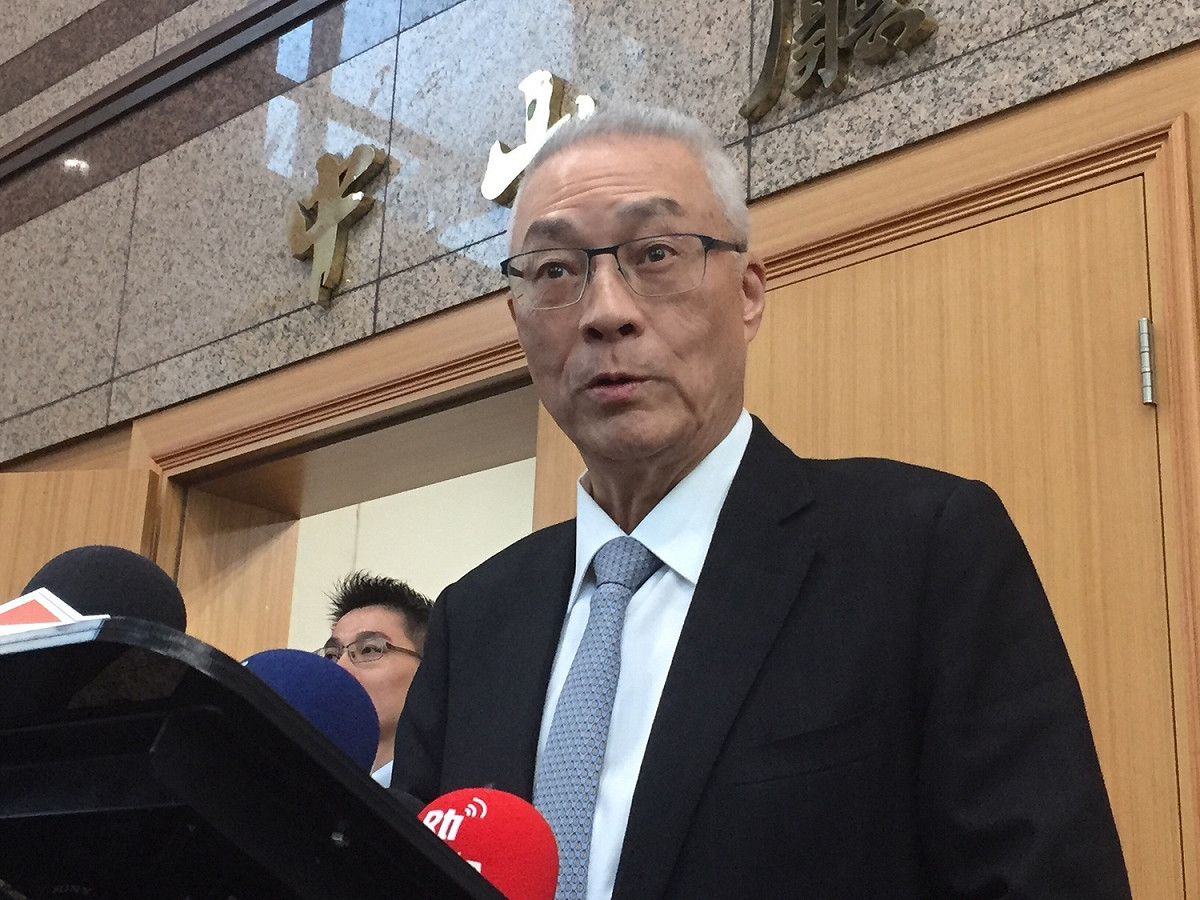 國民黨主席吳敦義下午於中常會結束後，親自召開記者會。 圖：趙婉淳／攝