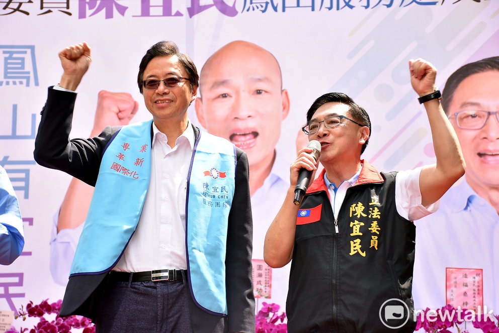 張善政(左)為陳宜民站台。 圖：孫家銘／攝