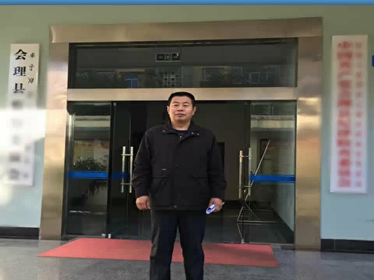 今年2月，盧廷閣發起《修憲提案建議書》徵集連署，原擬今（5）日提交人大、政協兩會，主題為「明確人大與常委會立法界限，回歸人大立法權，避免少數人立法，提高立法質量」。 圖：翻攝自Youtube