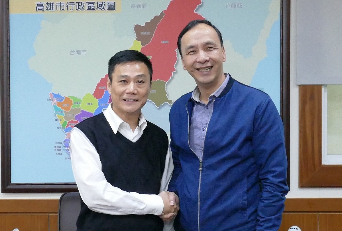 朱立倫(右)拜會許崑源不談政治。 圖：高雄市議會／提供