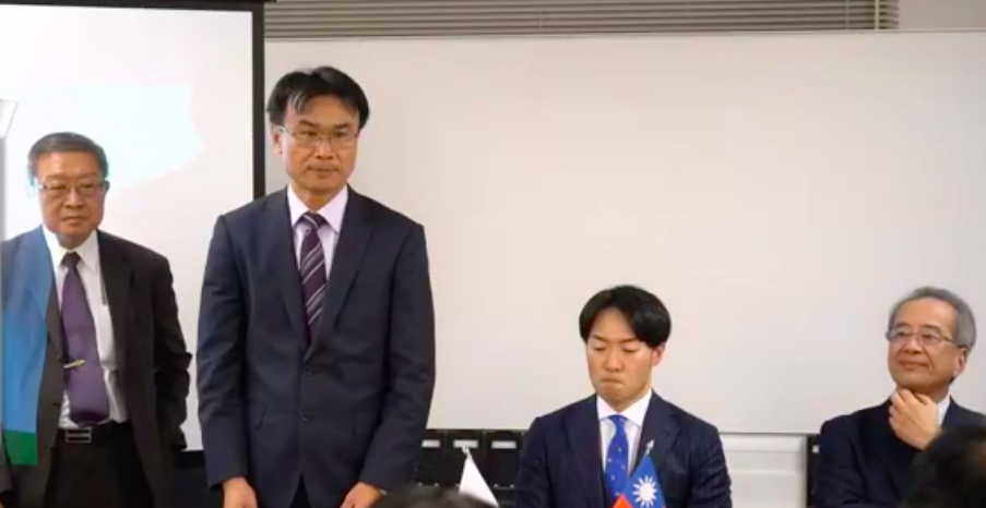 台農發公司與日本船昌商事株式會社簽訂1年1000公噸的外銷合約，農委會主委陳吉仲也到場見證。 圖：截自農委會直播