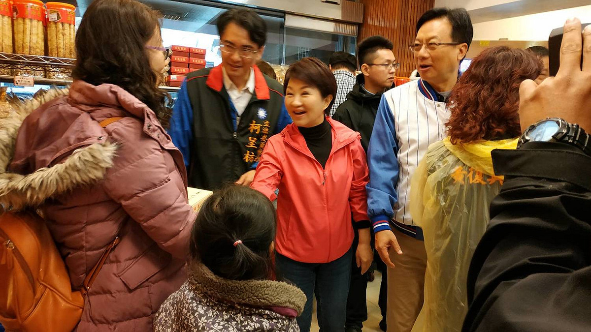 盧秀燕為柯呈枋助選，展現「媽媽市長」的魅力。 柯呈枋競選總部/提供