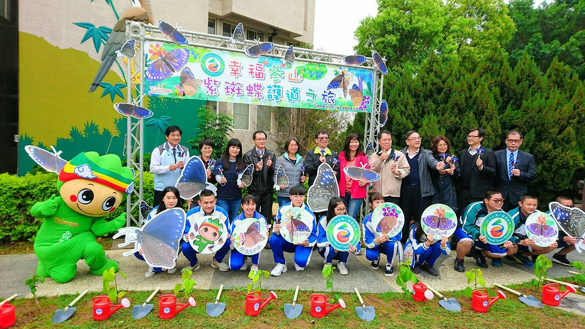 參山處在八卦山脈生態遊客中心發起種植蜜源植物活動。 圖 : 觀光局參山處/提供