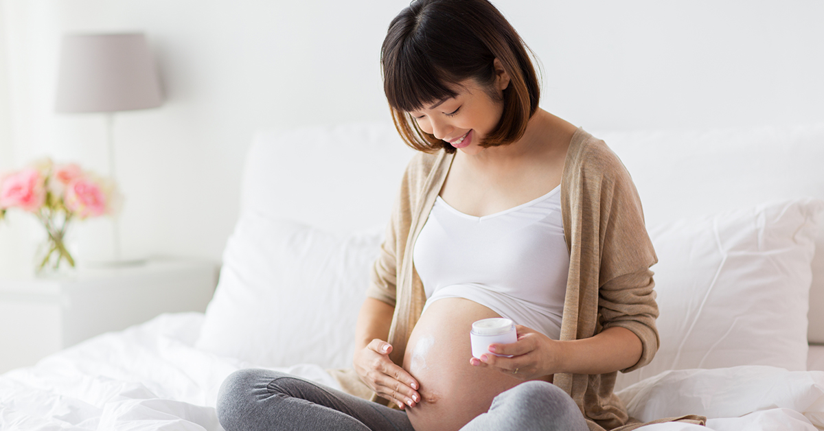 懷孕婦女使用個人保養護理產品應留意成分。 圖／ingimage