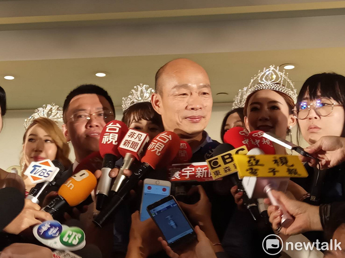 韓國瑜今天受訪否認參加音樂會遲到，要批評的人體察事實。 圖 : 孫家銘／攝