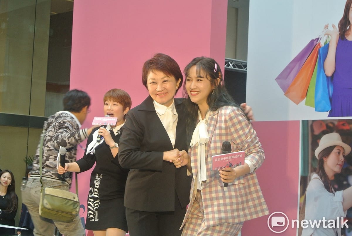 盧秀燕請Sandy要把憲哥帶來台中消費 唐復年/攝