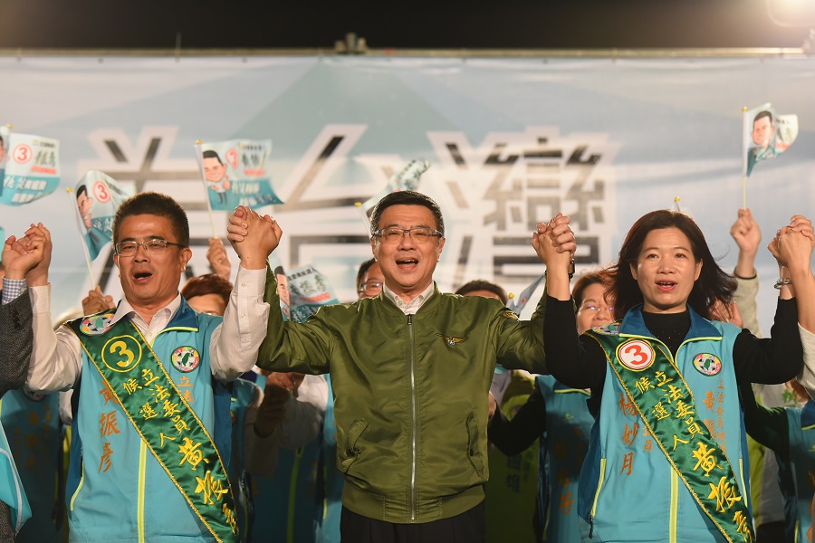 卓榮泰為黃振彥站台輔選。 圖：民進黨中央／提供