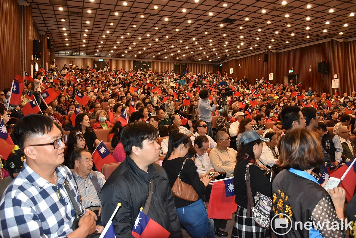 張顯耀支持者擠爆會場。 圖：孫家銘／攝