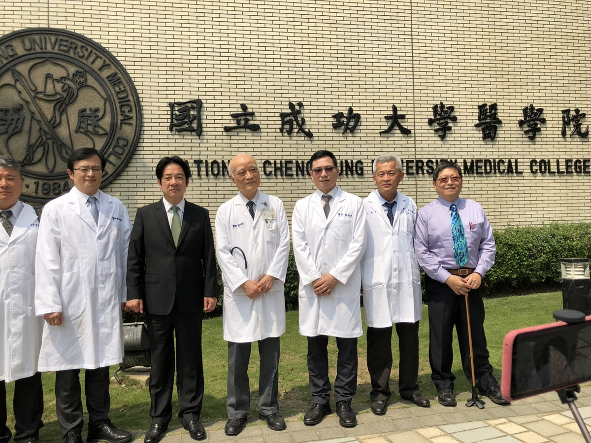 賴清德參加成大醫學院校友會活動，爭取醫界人士支持。 圖：黃博郎/攝