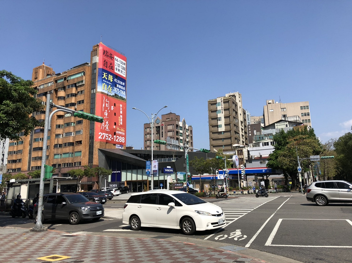 今（20）全台各地包含台北、嘉義、台南、高雄、屏東、花蓮、台東已高溫衝破30度。 圖：林芷湲／攝
