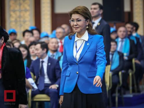 哈薩克上議院今天選出前總統納札爾巴耶夫長女達芮加（圖）為新議長，使她成為總統大位的潛在競爭者。 圖：翻攝ESGProgram臉書