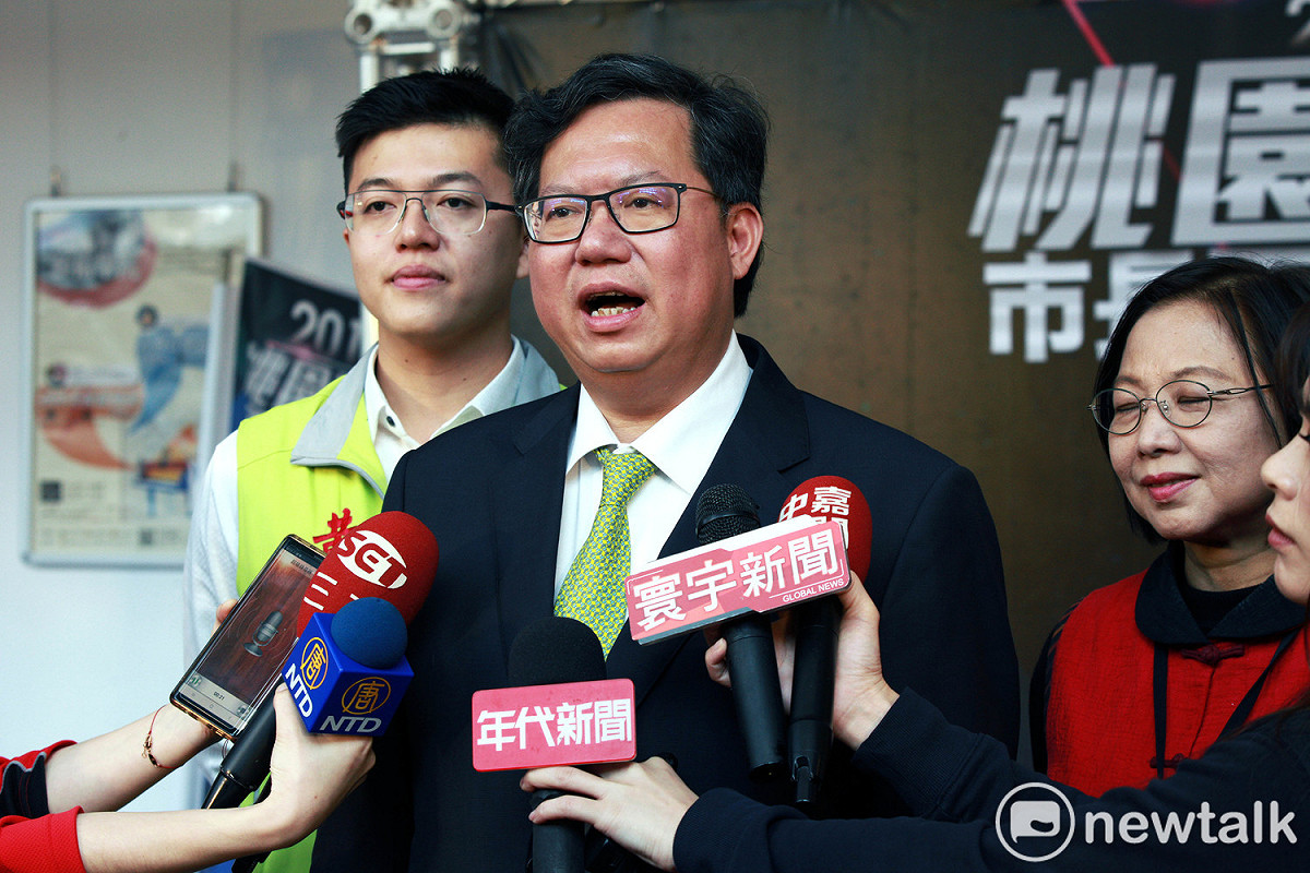 鄭文燦認為台灣是民主社會，總統選舉事關國家未來，人選或資訊都需要整合，局勢就會從混沌而明朗。 圖：林昀真/攝