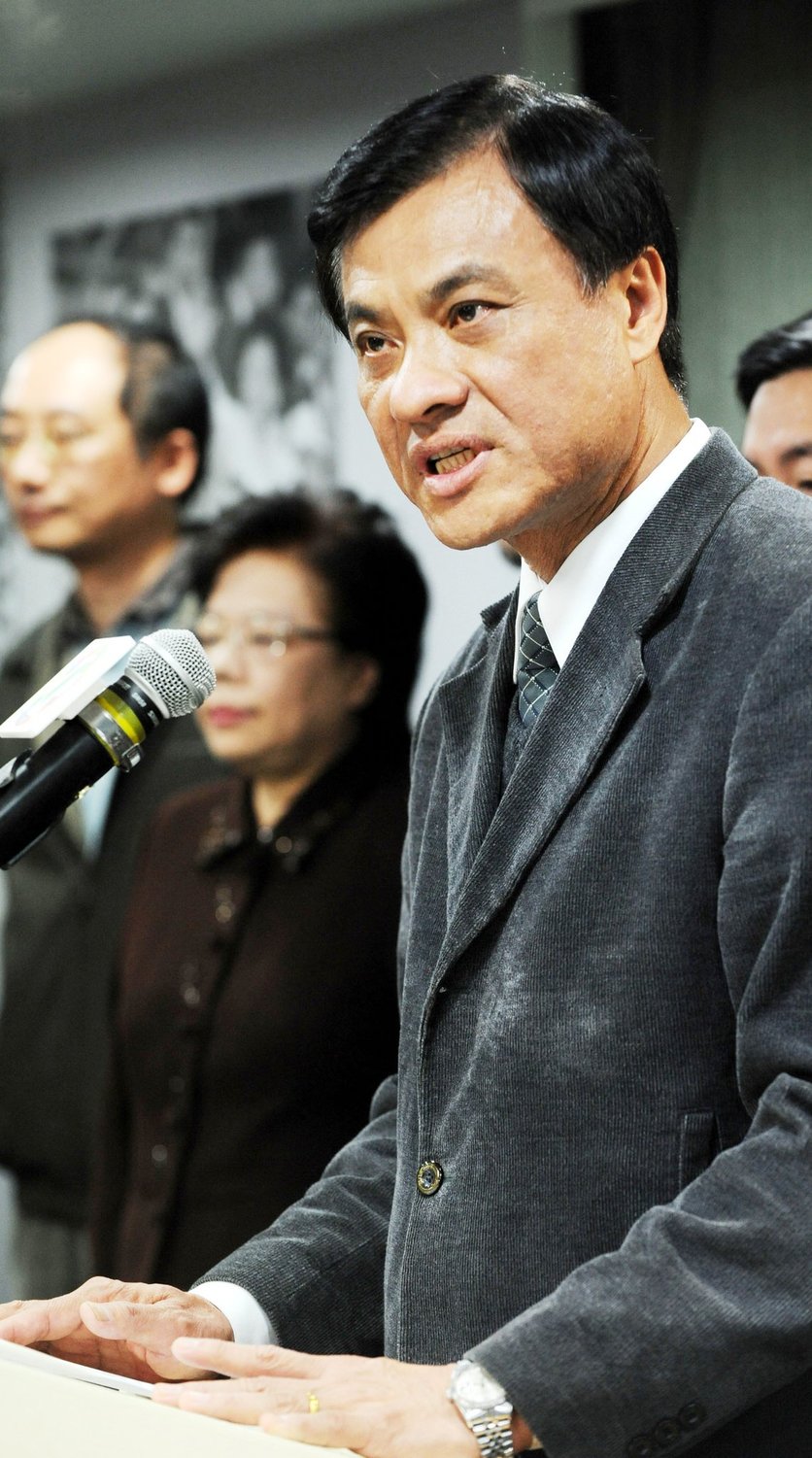 立法院長蘇嘉全強烈譴責中國，認為以大國自居的中國，格局卻小如螻蟻，令人感嘆。 圖：取自蘇嘉全臉書