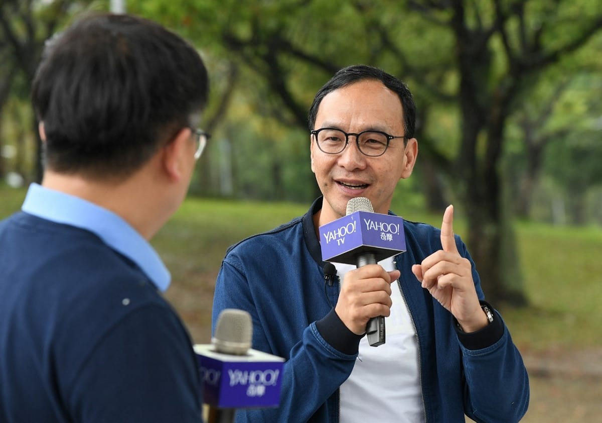 朱立倫認為社會大眾對於徵召跟初選的定義都已經很明確，希望黨中央如果要徵召，就大大方方的徵召，明確一點就好。  圖：朱立倫辦公室/提供