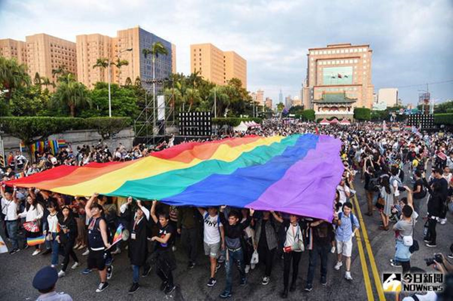 去年公投第十一案通過不應對國中小實施同志教育。教育部近期針對性別平等教育法施行細則第十三條進行修正，並公布修正草案。將現行條文中爭議之「同志教育」修正為八個細項。 圖／記者陳明安攝，2017.10.28