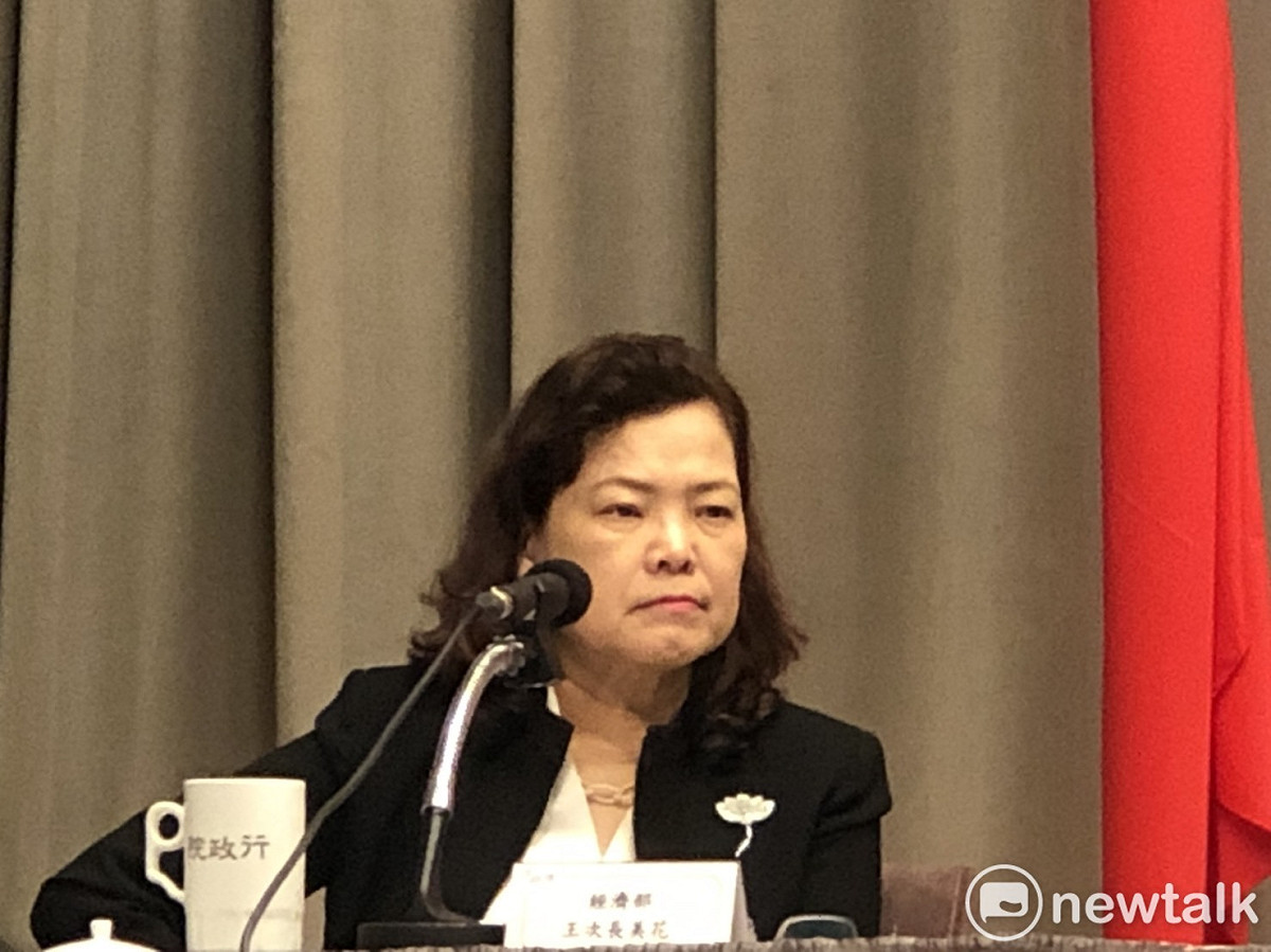 經濟部政次王美花今（28）天說明《工廠管理輔導法》部份條文修正草案。 圖：謝莉慧/攝