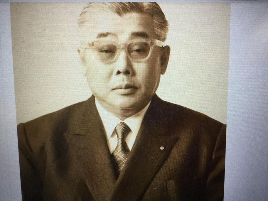 張國文以及吳百福購買張國文發明的合約書元件，FLASH也在網上公開了 圖：劉黎兒翻攝
