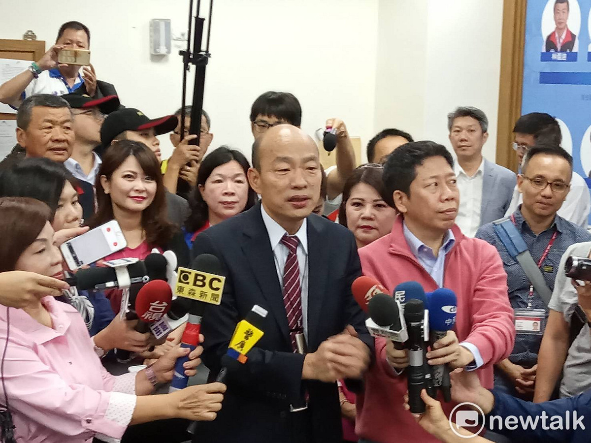 高雄市長韓國瑜今（29）前往市議會拜訪黨團。 圖：孫家銘／攝