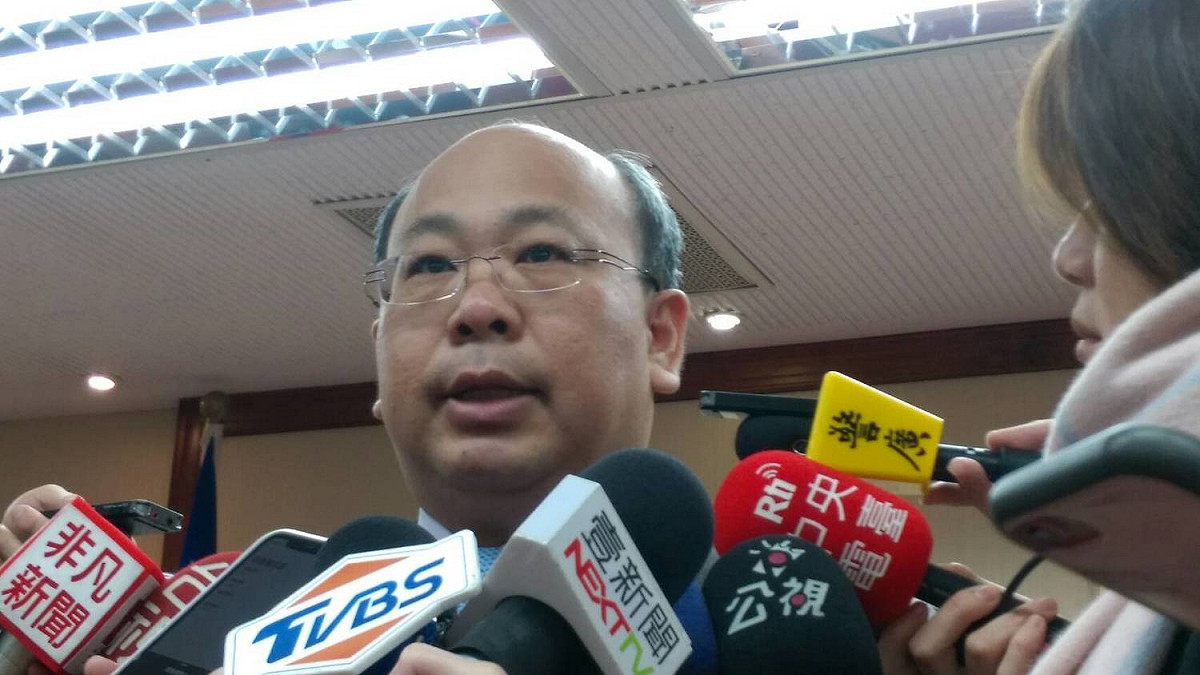 中選會代理主委陳朝建今天到立法院內政委員會備詢。 圖：趙婉淳／攝