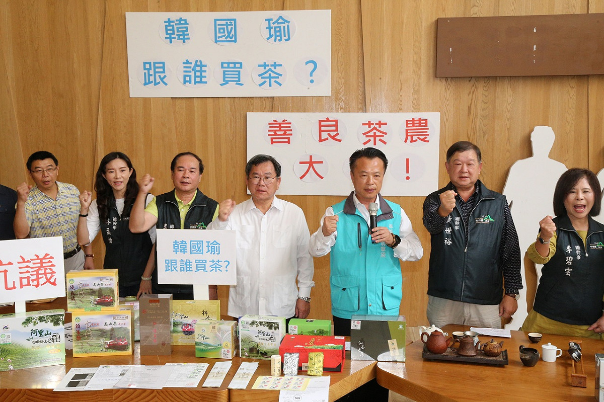 韓國瑜指訂單跳票是因為農藥殘留過多，嘉義縣政府也在昨（31）日召開記者會，要求韓國瑜道歉。 圖：嘉義縣政府/提供