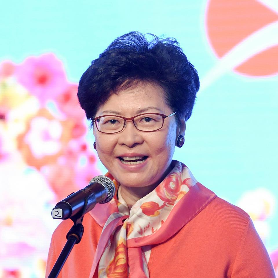 香港特別行政區行政長官林鄭月娥面對激烈衝突的畫面表示，希望年輕人都有光明的前景。 圖：翻攝自林鄭月娥 Carrie Lam臉書