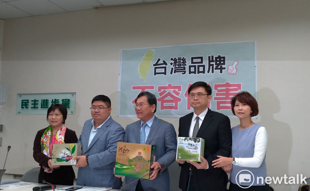 民進黨團今天召開記者會。 圖：陳佩君／攝