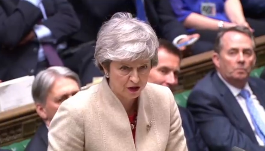 英國國會下議院今天表決通過法案，將強迫首相梅伊（圖）尋求延後英國脫離歐盟期限，以規避12日無協議脫歐風險。 圖：擷自梅伊臉書影片
