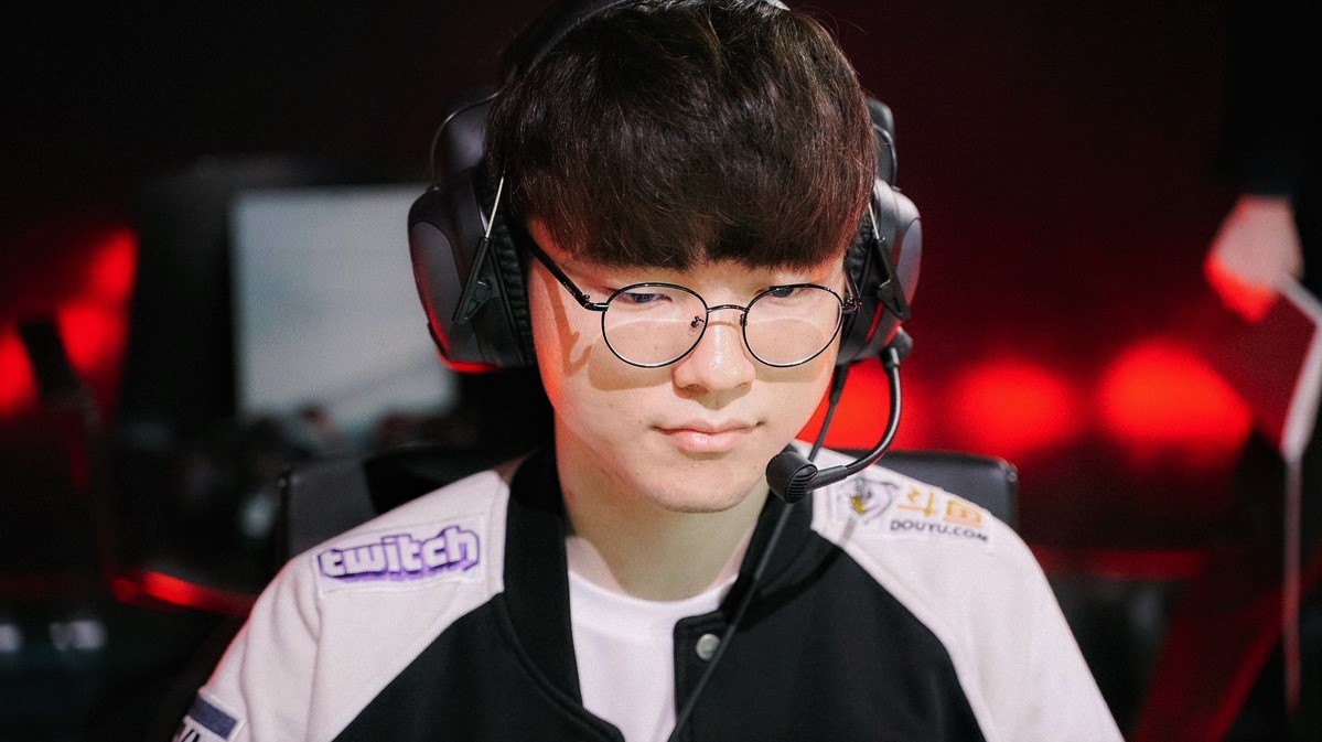 《英雄聯盟》SKT戰隊中路選手「Faker」李相赫入選富比世2019年度亞洲30歲以下傑出人物名單。 圖：翻攝自 T1 LoL 推特