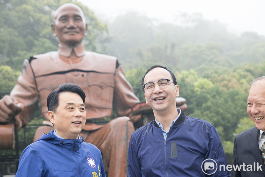 朱立倫指出蔡政府上台後，兩蔣園區觀光人數從３百多萬人次，下滑至去年只有７５萬人次，呼籲民進黨政府不該為了意識形態，犧牲地方民眾的生計。  圖：林昀真／攝