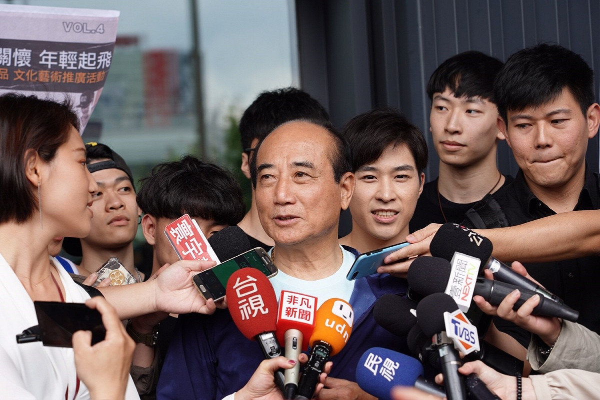 王金平下午出席全國大專盃年輕朋友街舞大賽。 圖：王金平辦公室提供