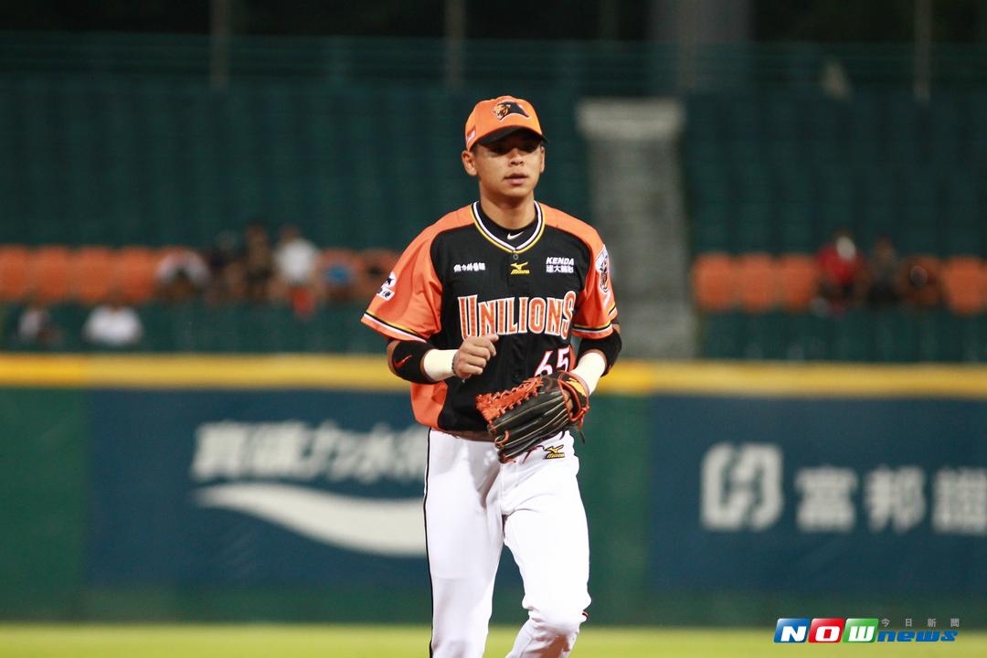 一7-ELEVEn獅vs.富邦悍將。統一7-ELEVEn獅陳重羽。 圖／記者葉政勳攝 , 2017.09.15
