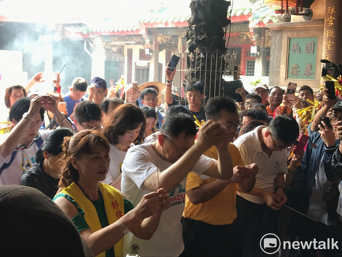 台北市長柯文哲參拜。 圖：周煊惠 ／攝