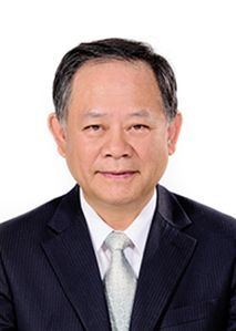 高雄銀行董事長張雲鵬（左）和市府溝通後，張雲鵬允諾留任到高雄市議會專案報告後離職，他將在4月26日出任華南金控董事長職務。 圖：翻攝自高雄銀行