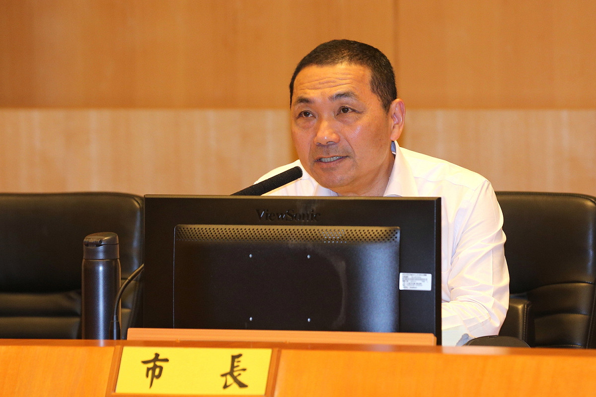 北市長侯友宜宣布，4年將增設100班公幼，藉此鼓勵年輕夫妻生養。 圖／記者蔡琇惠攝，2019.04.10