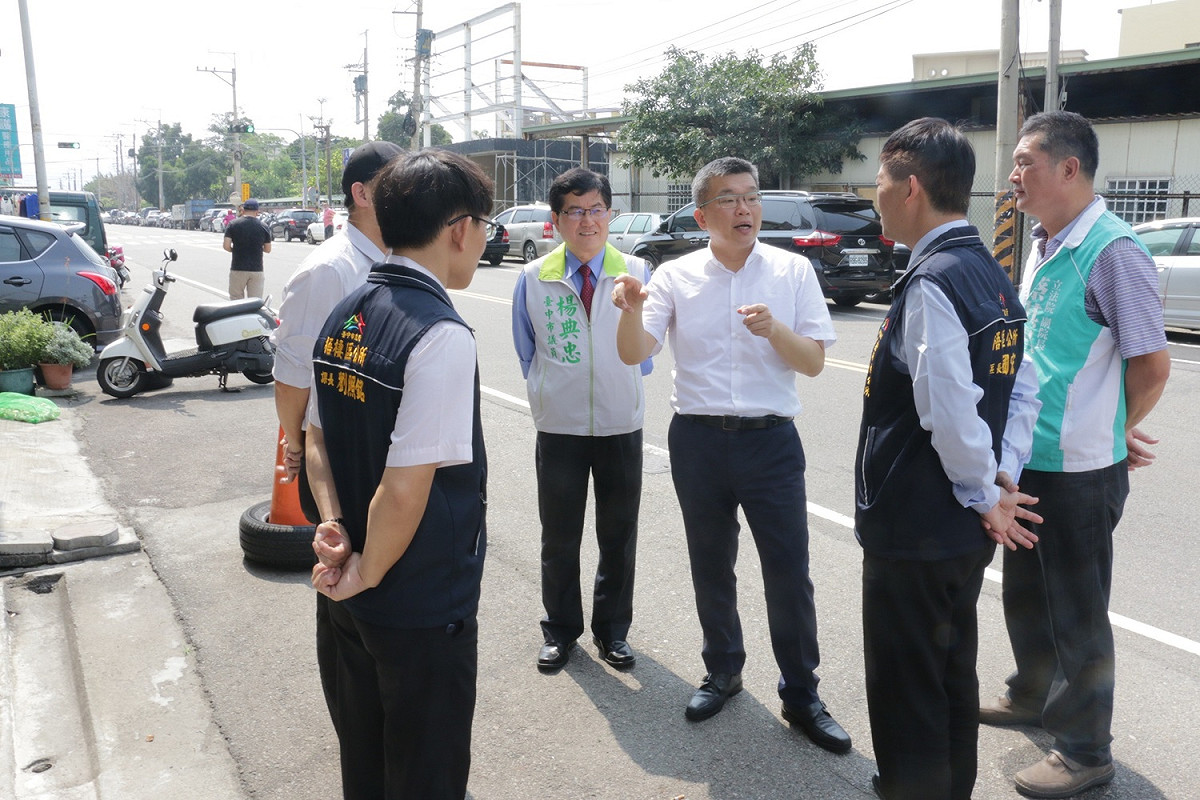 蔡其昌爭取中央補助改善港埠路路況，5月底前可完工。 蔡其昌辦公室/提供