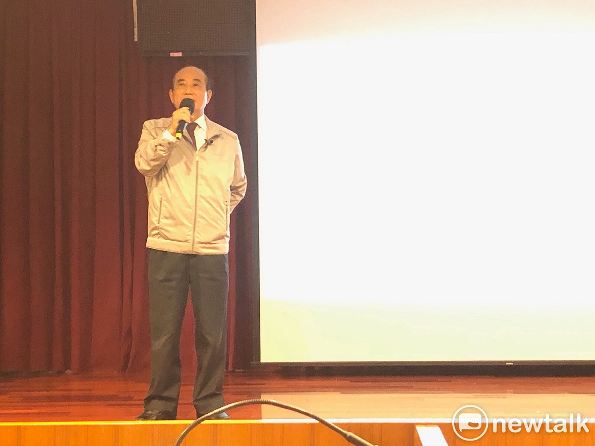 王金平上午前往台北市立大學發表通識教育講座。 圖：趙婉淳／攝