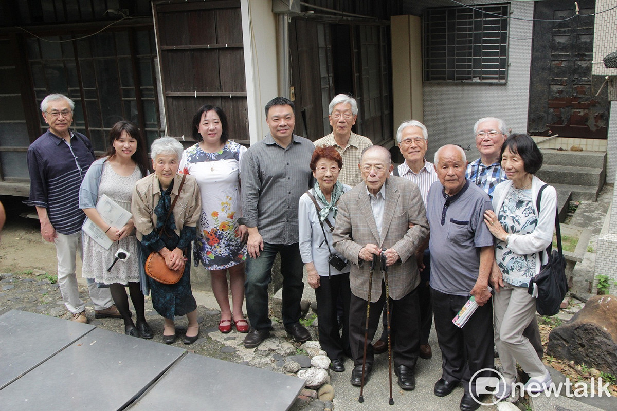 前政務委員高思博出生地的台南百年古宅，今日喜迎原屋主住吉家族「回家」尋根。 圖：黃博郎/攝