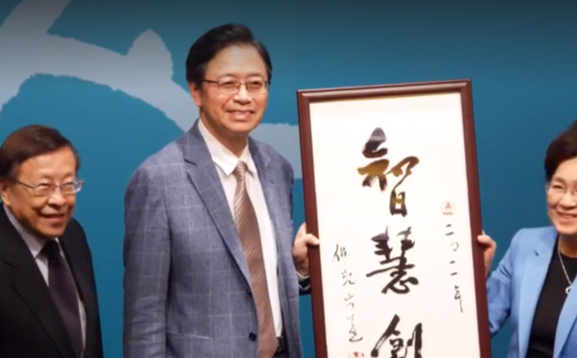 國民黨總統參選人韓國瑜11日公布副手人選，傳出是前行政院長張善政，圖為張善政今年舉辦《做事的人：張善政的斜槓探索人生》新書發表會。 圖：翻攝自張善政臉書