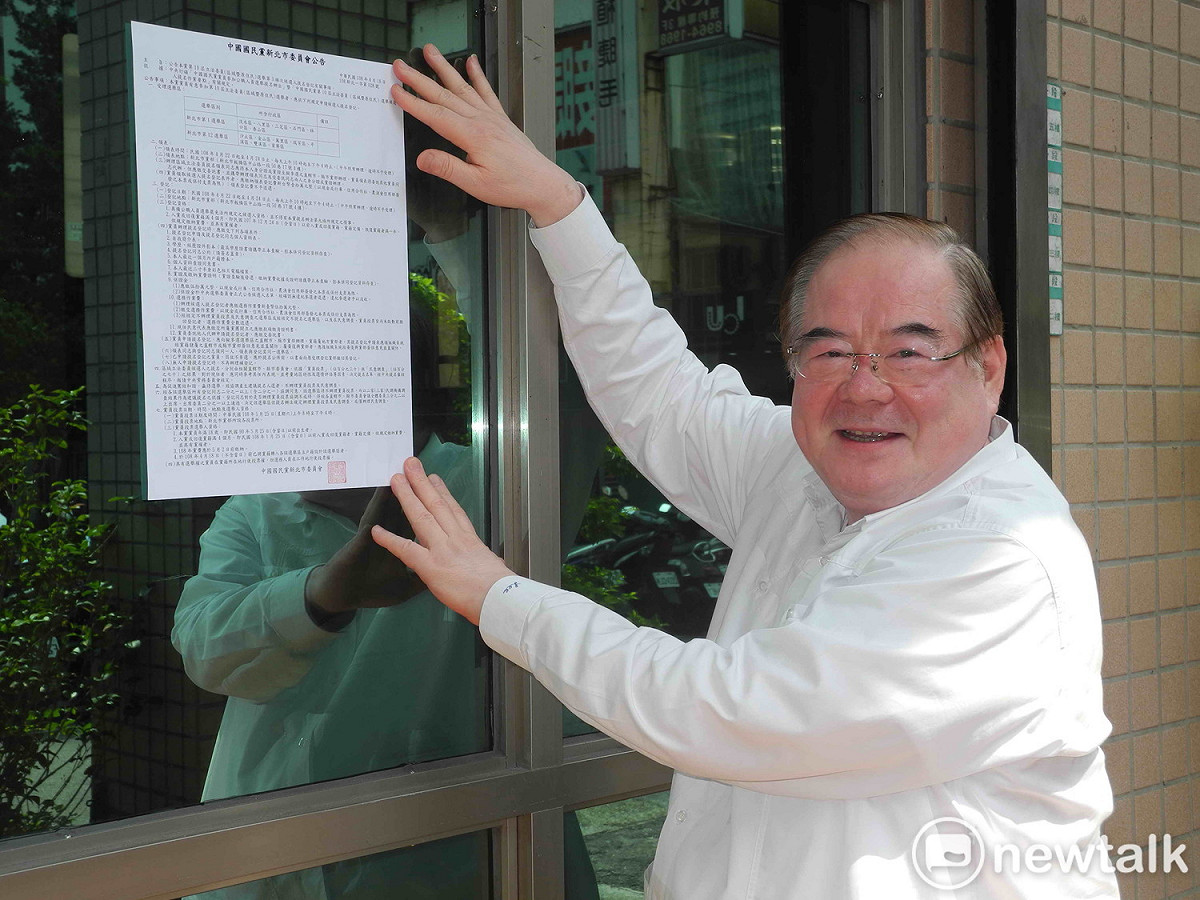 國民黨新北市黨部主委李乾龍今早公告立委第3梯次候選人提名辦法，第1、12選區黨內初選即將起跑。 圖：王峻昌/攝