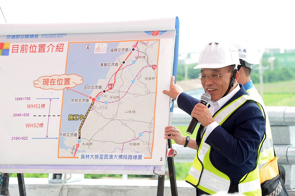 行政院長蘇貞昌今(19)日上午視察台76線延伸彰化二林計畫規劃情形。 圖：行政院提供