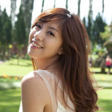 藝人辜莞允在臉書以近千字、條列8點說明，一一解釋所謂平板電腦上的照片、傳照片給男友、協議書等的由來。 圖：翻攝Nono_辜莞允臉書