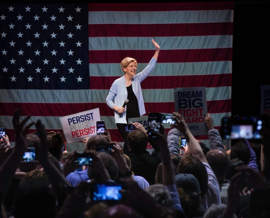 美國民主黨聯邦參議員華倫（Elizabeth Warren）要求彈劾總統川普。 圖/翻攝自推特