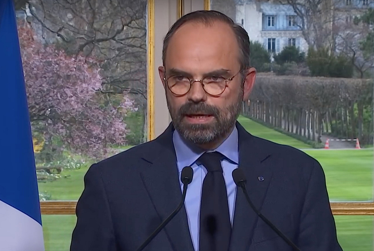 總理菲力普(Edouard Philippe)去年11月宣布，自今年秋季開學起，針對非歐盟出身的外籍學生調漲大學學費。 圖：翻攝自youtube